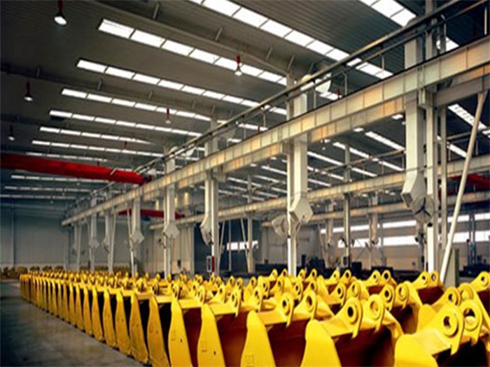 襄阳徐工集团挖掘机装配车间